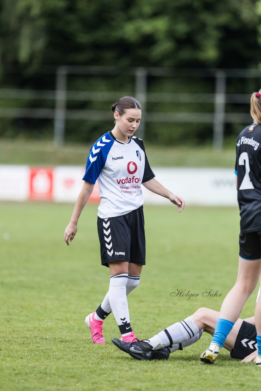 Bild 227 - Loewinnen Cup